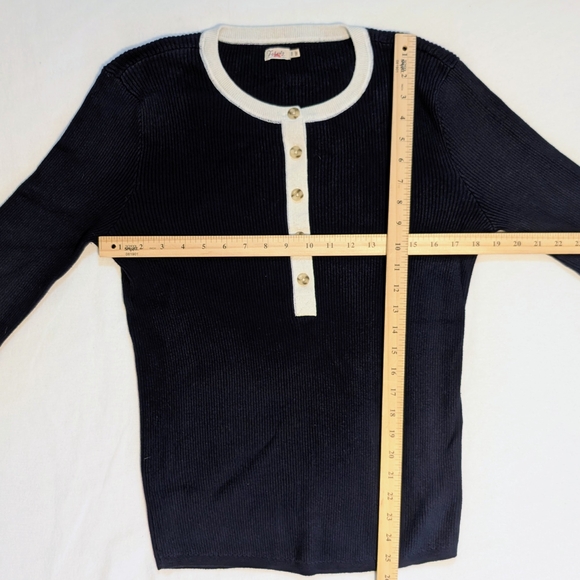Faherty Mikki Henley Top | Navy & Cream | EUC | XL - Picture 9 of 11